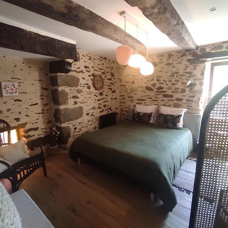 La Ville Es Riez Chambre D'Hotes Corseul Εξωτερικό φωτογραφία