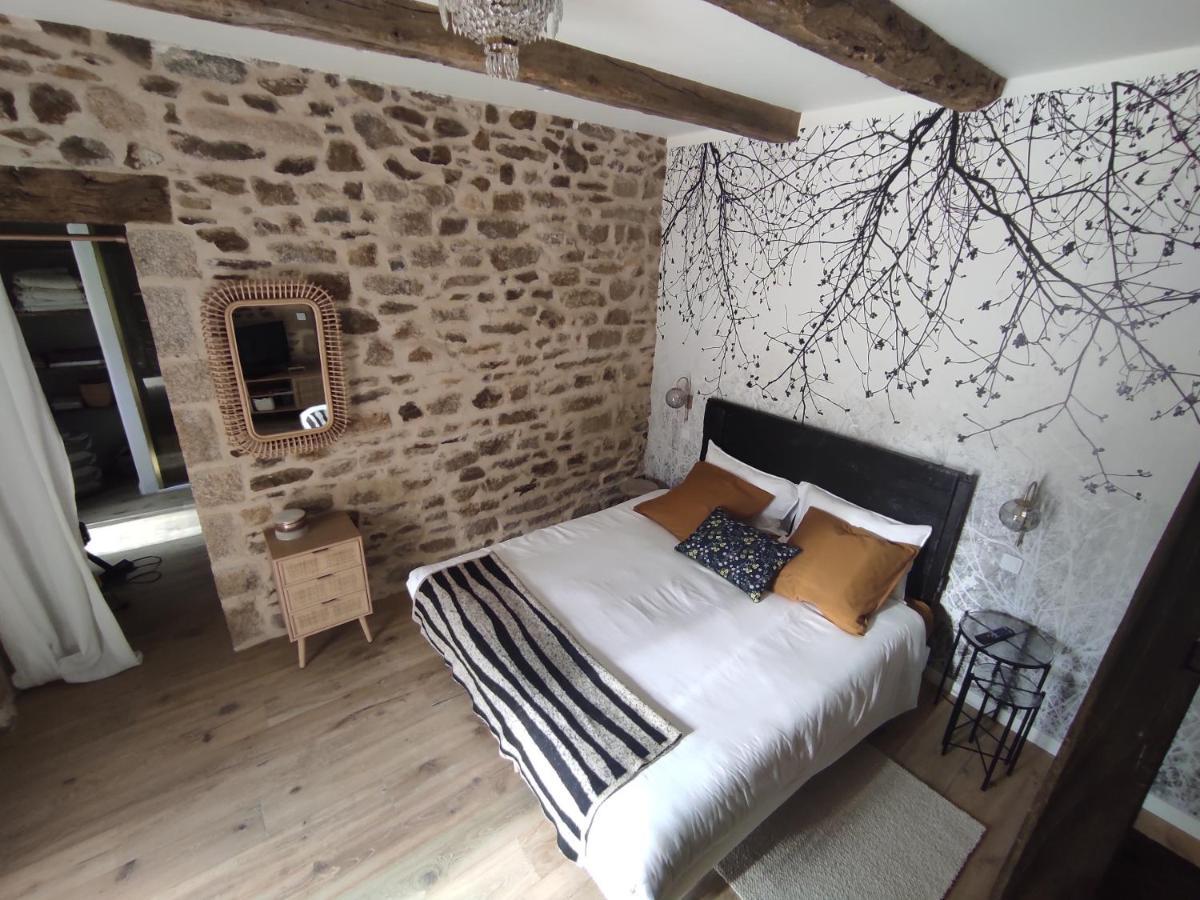 La Ville Es Riez Chambre D'Hotes Corseul Εξωτερικό φωτογραφία