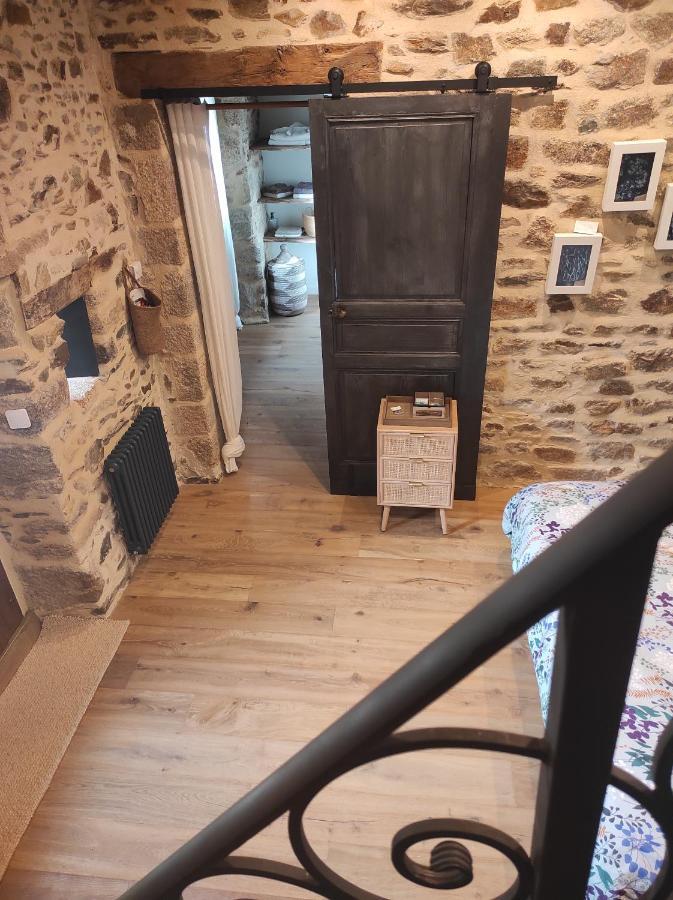 La Ville Es Riez Chambre D'Hotes Corseul Εξωτερικό φωτογραφία