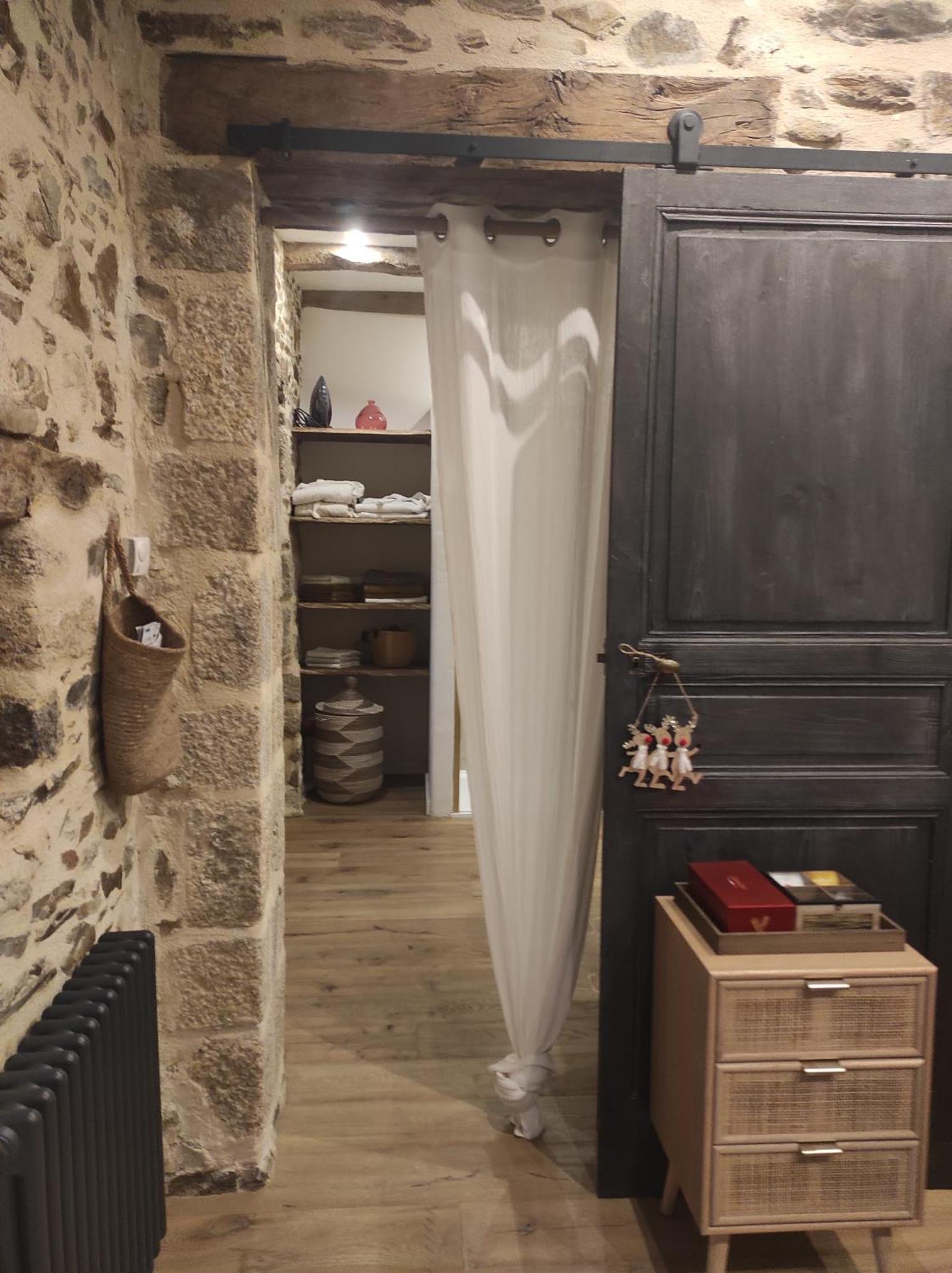 La Ville Es Riez Chambre D'Hotes Corseul Εξωτερικό φωτογραφία
